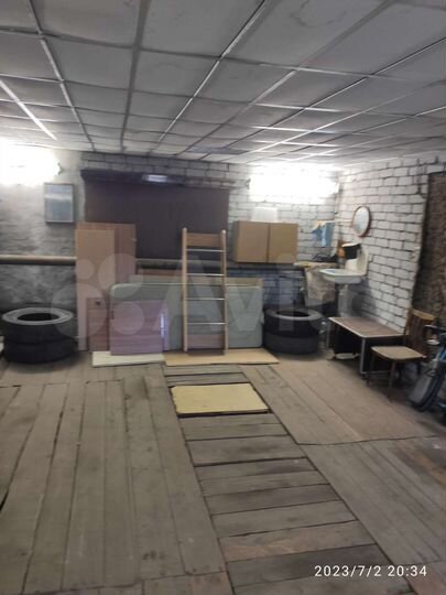 Гараж, > 30 м²