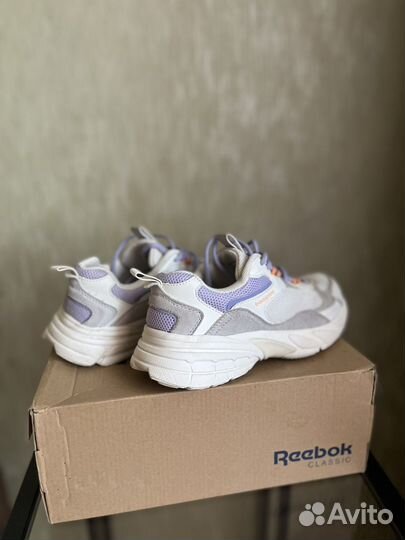 Кроссовки baasploa