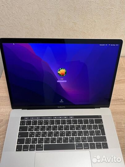 Macbook pro 15 2018 i7 16gb