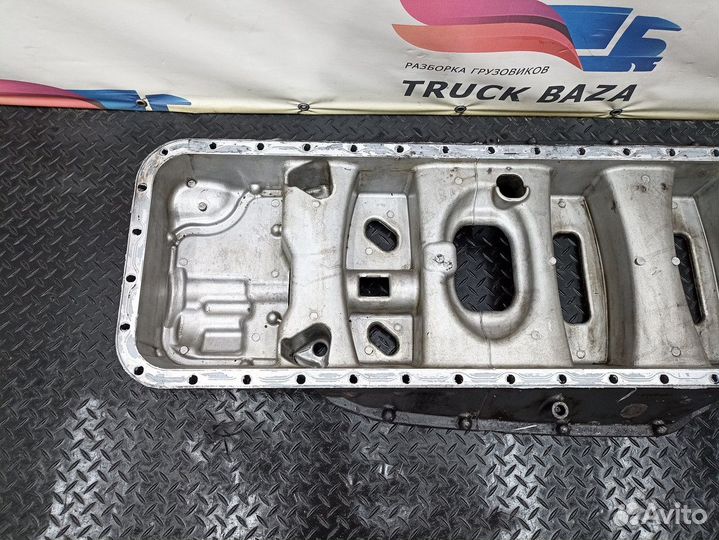 2274177 Проставка поддона Scania 5-series