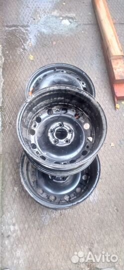 Продам штампованные диски R15 на Шкоду Рапид