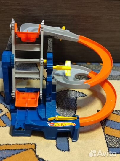 Hot wheels трек