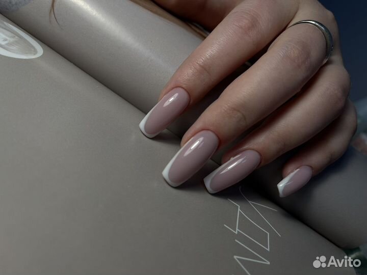 Маникюр педикюр