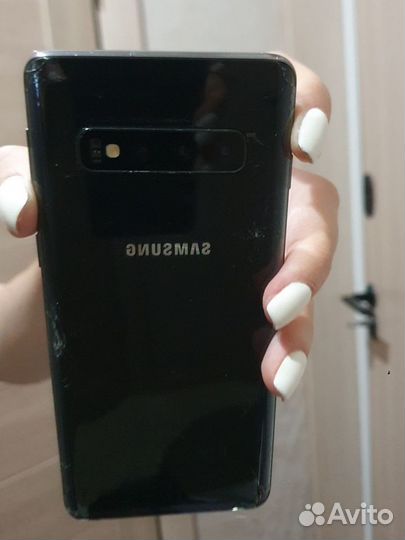 Samsung Galaxy S10, 8/128 ГБ