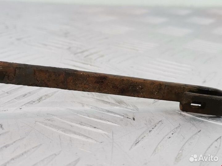 Щеткодержатель (поводок стеклоочистителя, дворник)