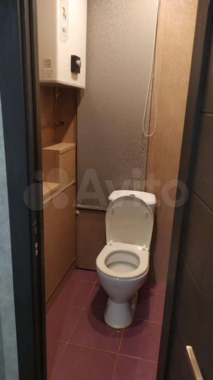 2-к. квартира, 54 м², 4/10 эт.