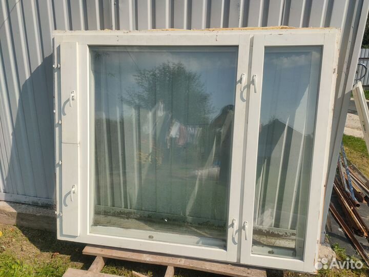 Окна деревянные (2 шт.)