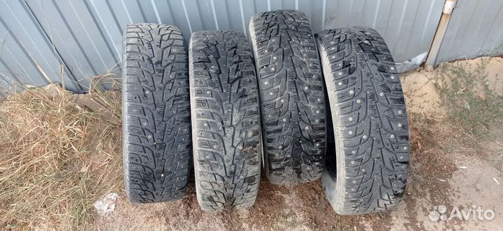 Hankook Winter I'Pike 215/65 R16