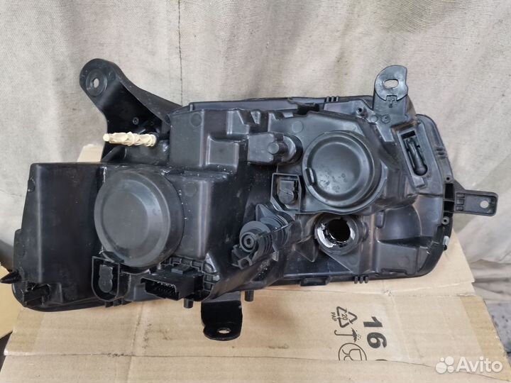 Фара Рено Логан2