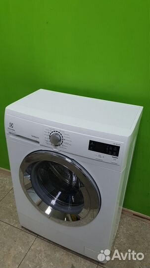 Узкая стиральная машина electrolux EWM1046CDU