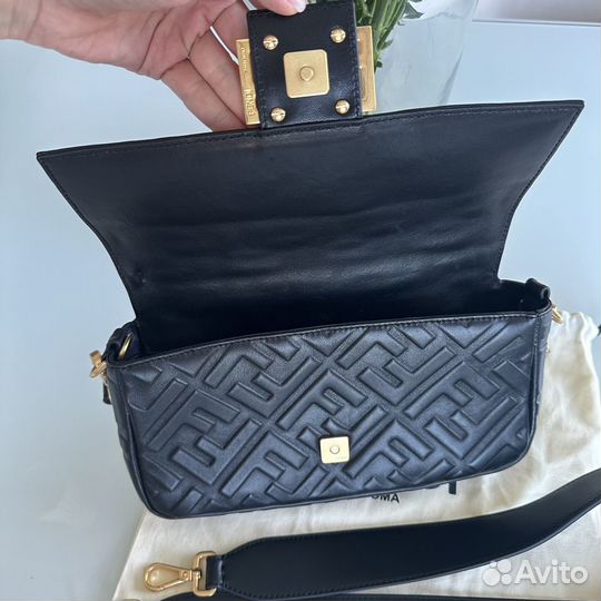 Сумка Fendi Baguette оригинал