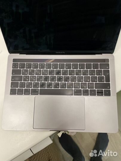 Apple macbook pro 13 a1989