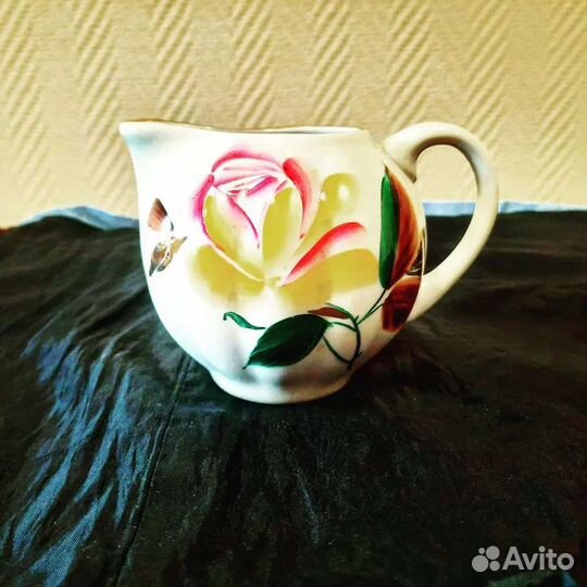 Молочник, тарелки, масленка, чашки ссср, винтаж