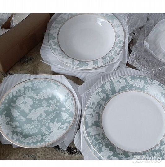 Набор столовой посуды на 6 персон