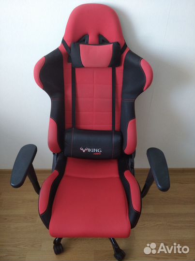 Игровой компьютерный стул Бюрократ