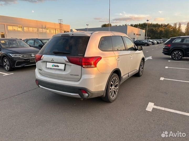 Mitsubishi Outlander 2.0 CVT, 2017, 92 014 км