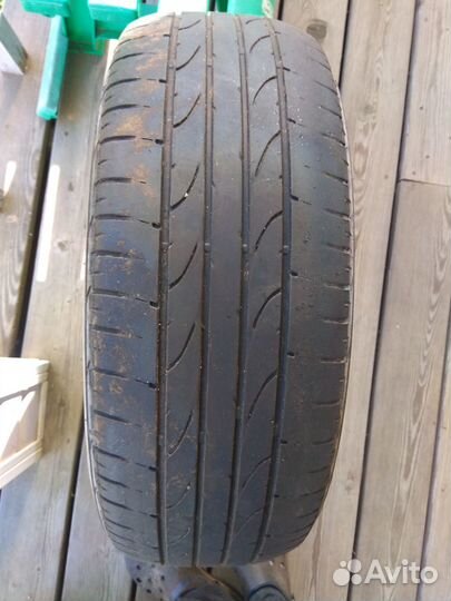 Bridgestone Dueler H/P 215/60 R17 96H