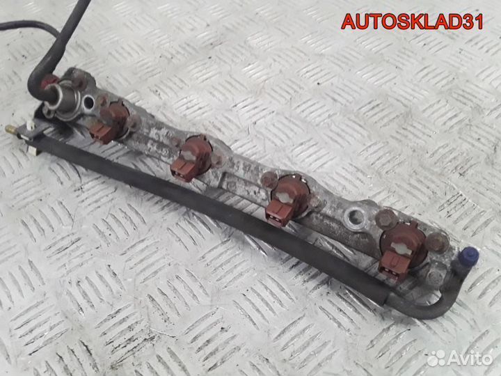 Рейка топливная с форсунками Ford Fiesta 1,25 DHB