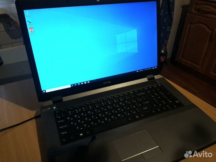 Игровой ноутбук DNS Clevo W370SS