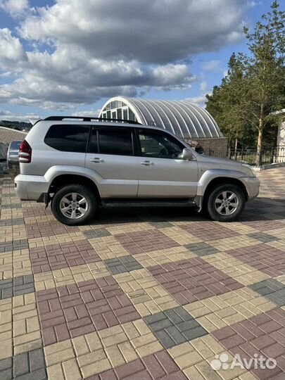 Toyota Land Cruiser Prado 4.0 AT, 2005, 247 800 км