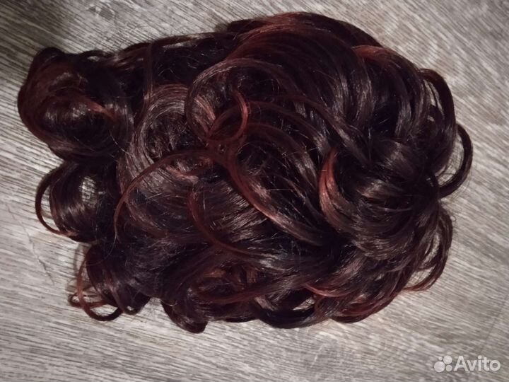 Волосы на заколках искусственные