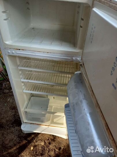 Холодильник бу
