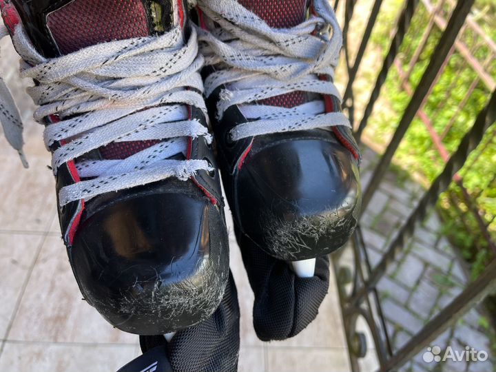 Коньки хоккейные вратарские bauer 12.5D