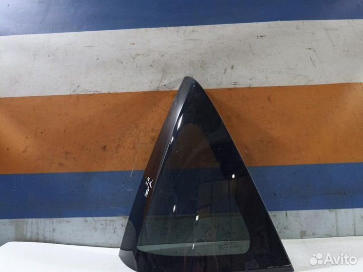 Стекло глухое заднее правое Peugeot 1007 2005-2009