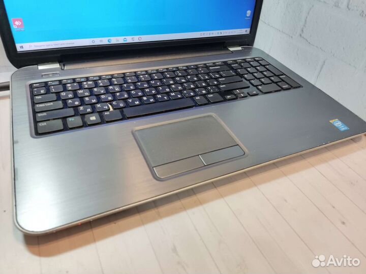 Ноутбук Dell 17.3 Core i5/Озу 8гб/R9 270x