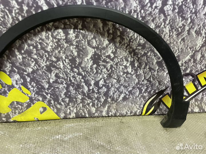 Накладка переднего левого крыла Tiguan 2 Тигуан