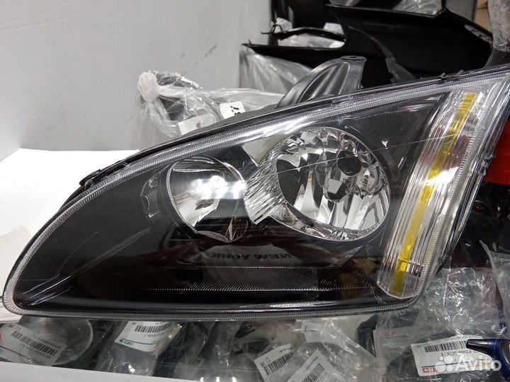 Форд фокус 2 фара левая черная