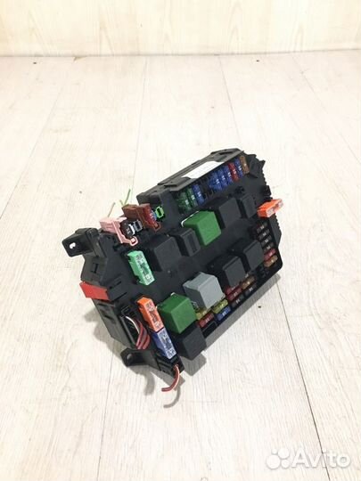 Блок предохранителей Mercedes Benz S500L W221