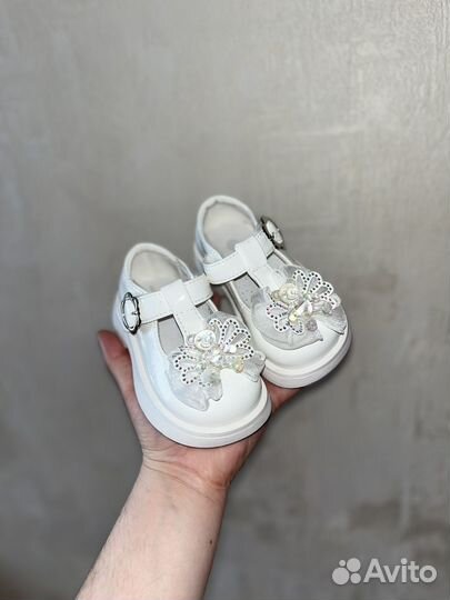Туфли для девочки 22
