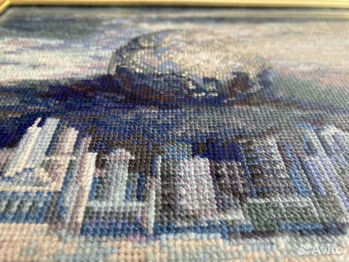 Вышивка крестом «город будущего»