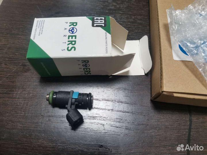 Форсунка топливная Volkswagen Polo