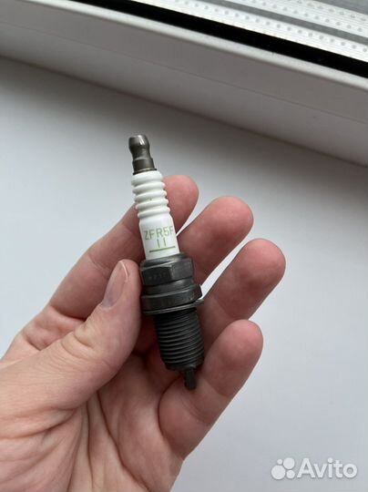 Новые Свечи зажигания NGK-R zfr5f-11