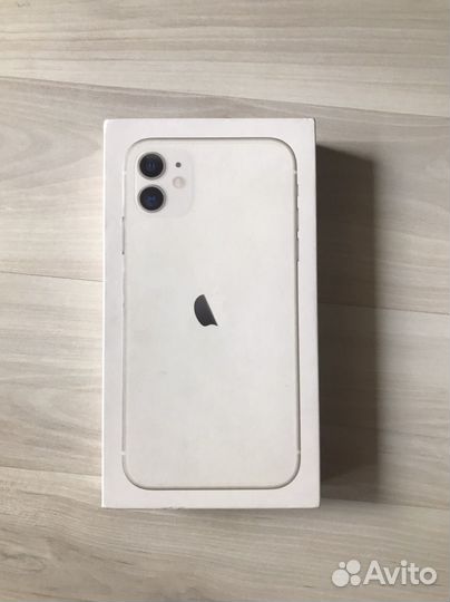 Телефон iPhone 11