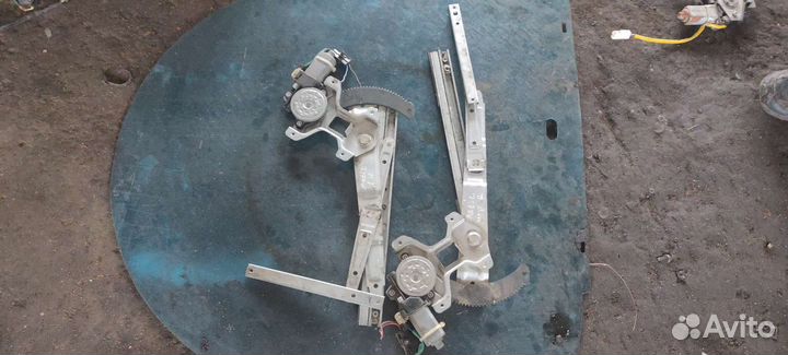 Стеклоподъемник передний электрический Daewo