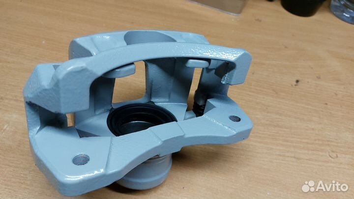 Суппорт передний правый Lacetti