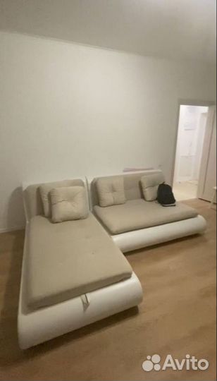 Угловой диван б/у большой 245см кожзам качество