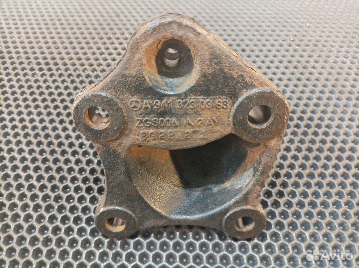 Кронштейн стабилизатора подвески