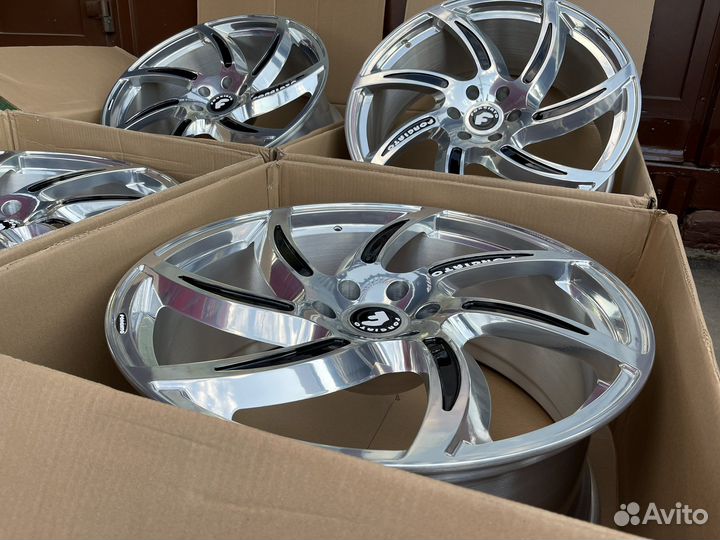 Кованые колеса Cadillac Escalade,Tahoe Chevo R24