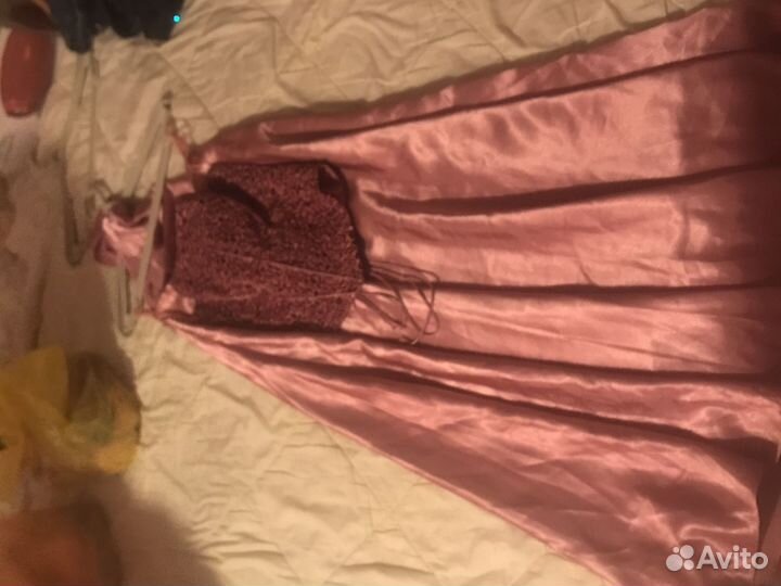 Вечернее платье