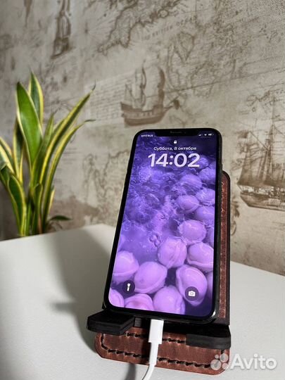 Подставка для телефона из дерева