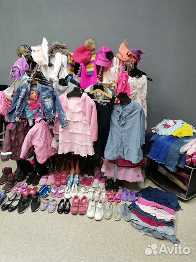 Одежда и обувь для девочек