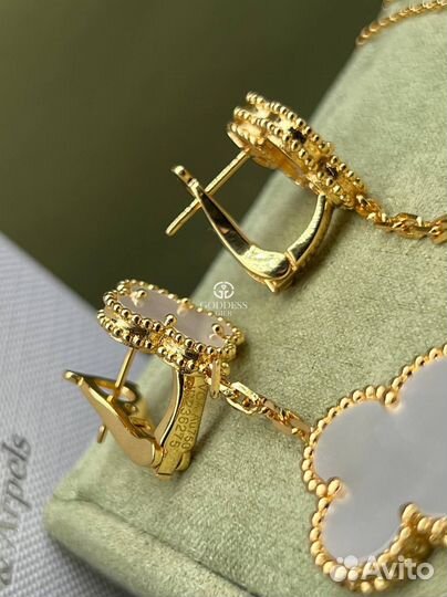 Золотые Серьги Van Cleef Arpels Перламутр