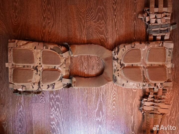 Плитоносец с плитами