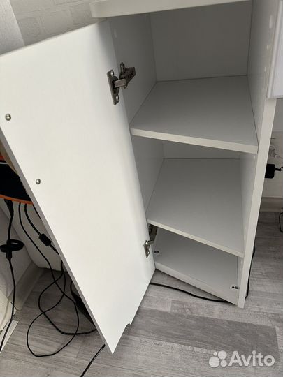 Гримерный столик с зеркалом