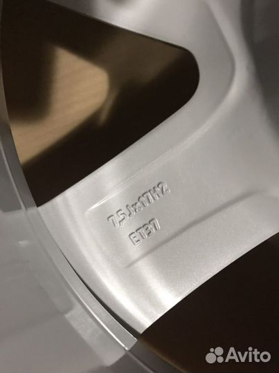 Новые оригинальные диски Audi A6 C7, R17