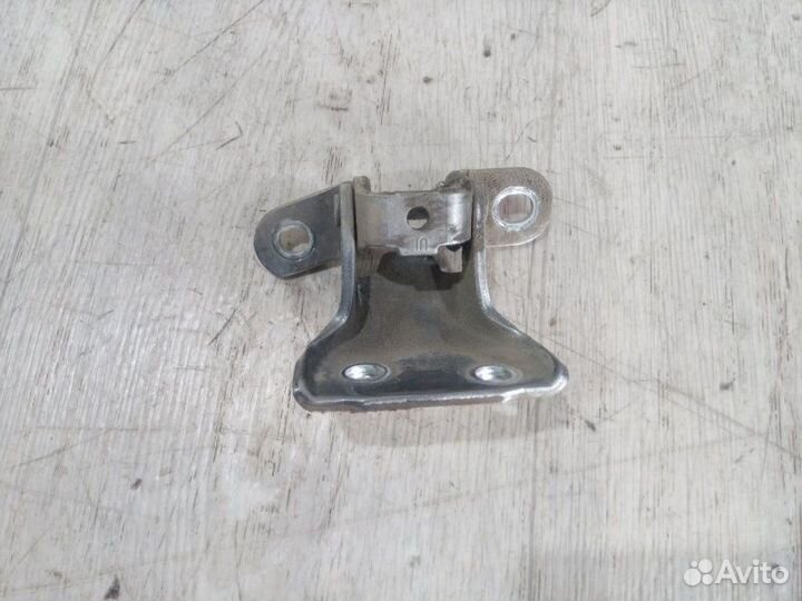 Петля двери задняя левая Kia Rio 2 2005-2011